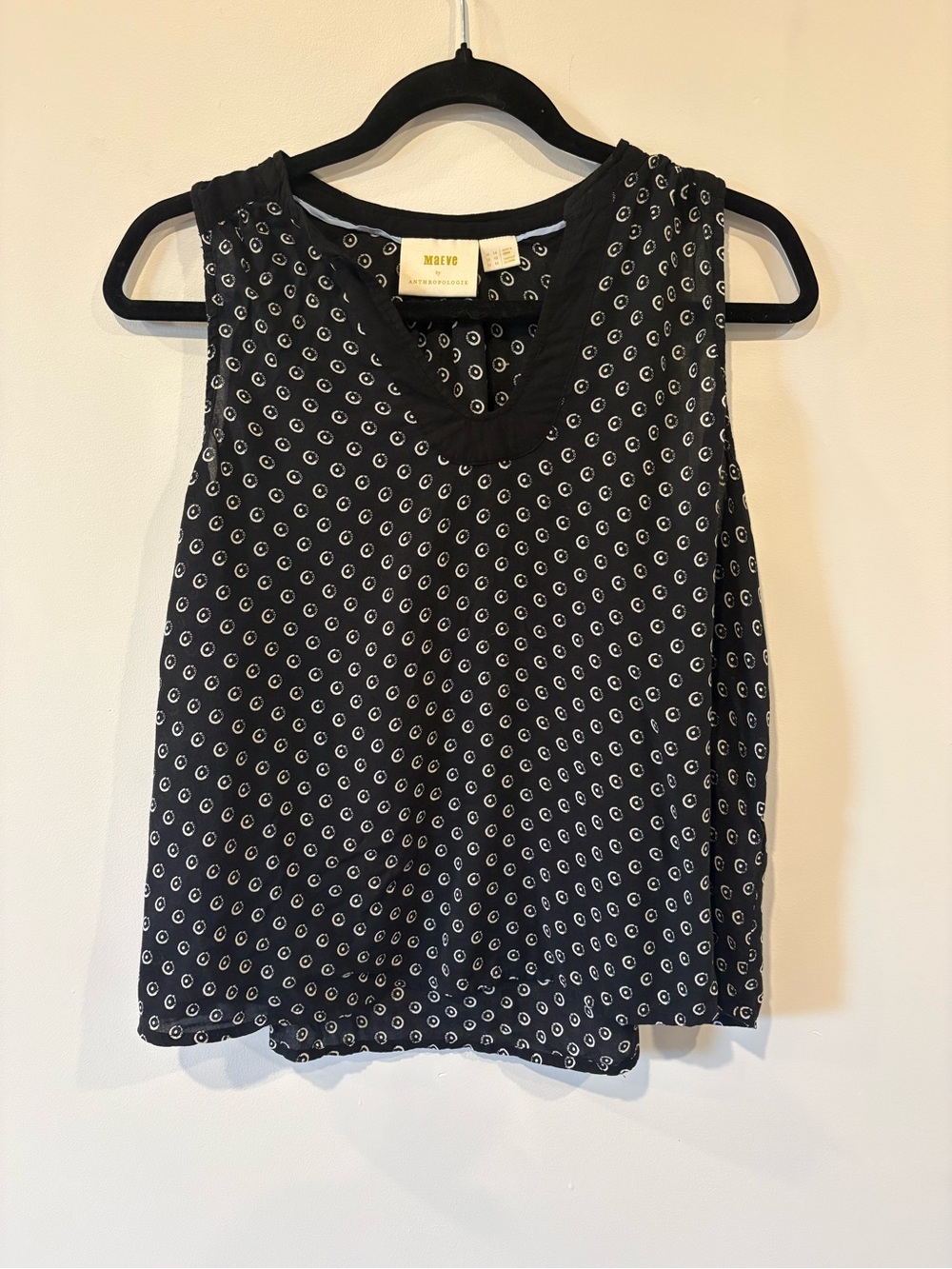Maeve by Anthropologie Black Sleeveless V-Neck Blouse with White Dot Print